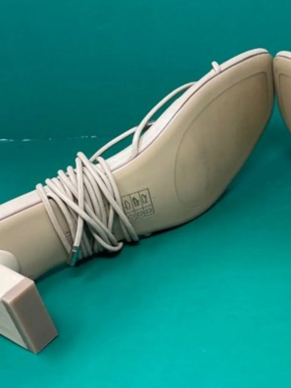 Sol Sana leather upper